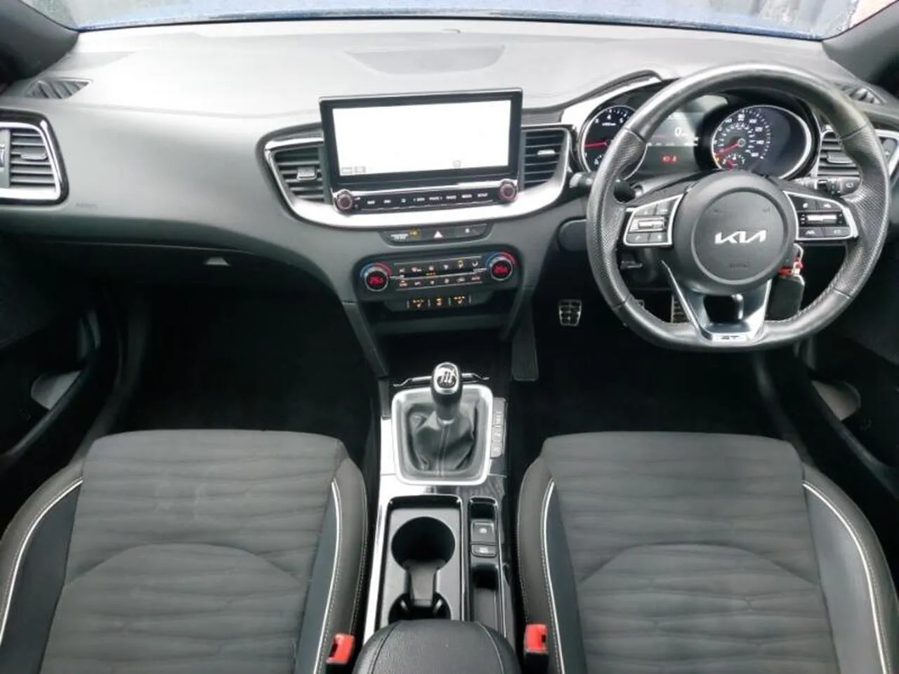 Kia Xceed 2023 photo 2