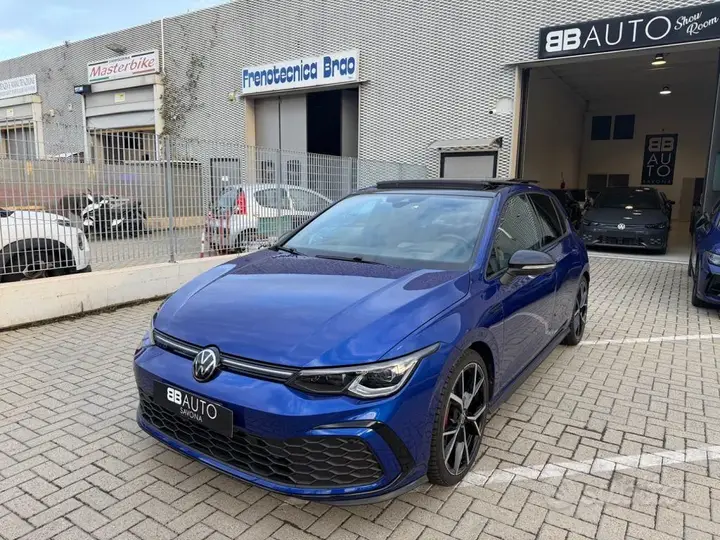 Volkswagen Golf 2023 photo 2