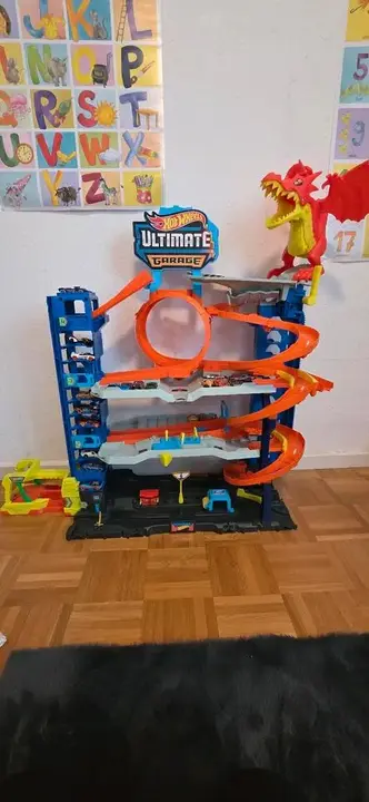 Hot Wheels Ultimate Garage