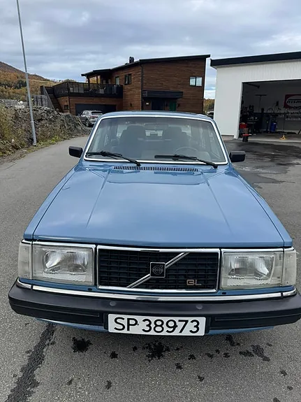 Volvo 240 1981 photo 3