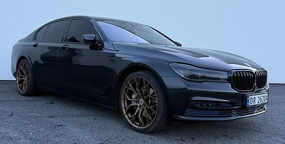 BMW 740E 2017 photo 5