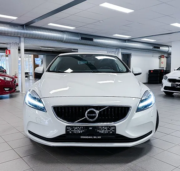 Volvo V40 2018 photo 4