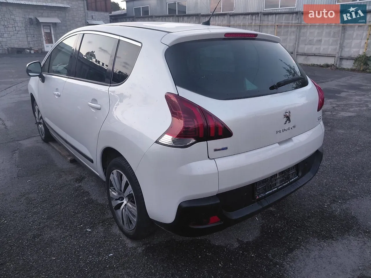 Peugeot 3008 2015 photo 4