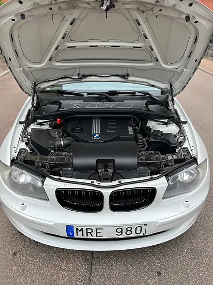 BMW 116D 2011 photo 3