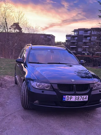 BMW 320D 2005 photo 2
