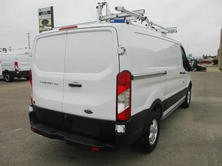 Ford Transit 2019 photo 5