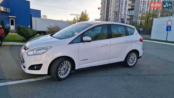 Ford C-Max 2012 photo 3