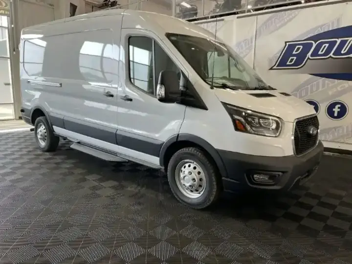 Ford Transit Cargo Van 2025 photo 2