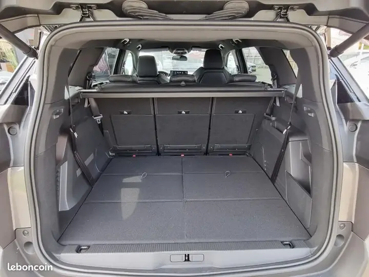 Peugeot 5008 2023 photo 5