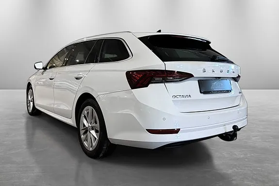 Skoda Octavia 2023 photo 5