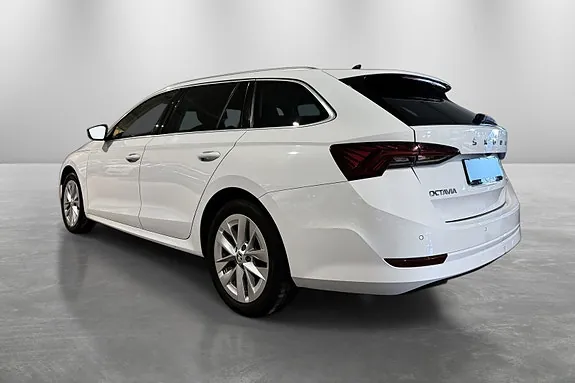 Skoda Octavia 2023 photo 4