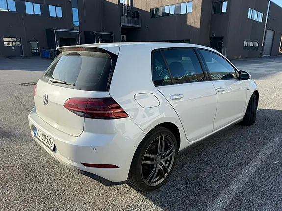 Volkswagen Golf Vii 2017 photo 2