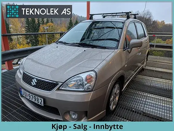 Suzuki Liana