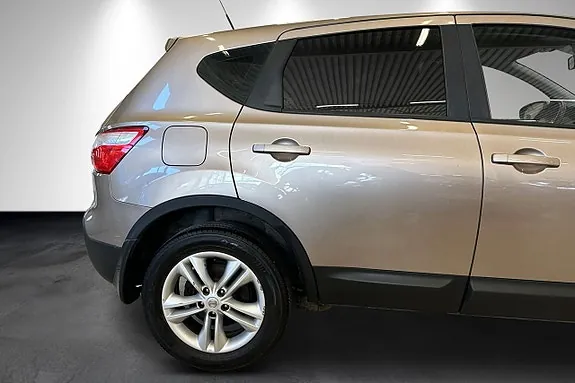 Nissan Qashqai 2013 photo 3