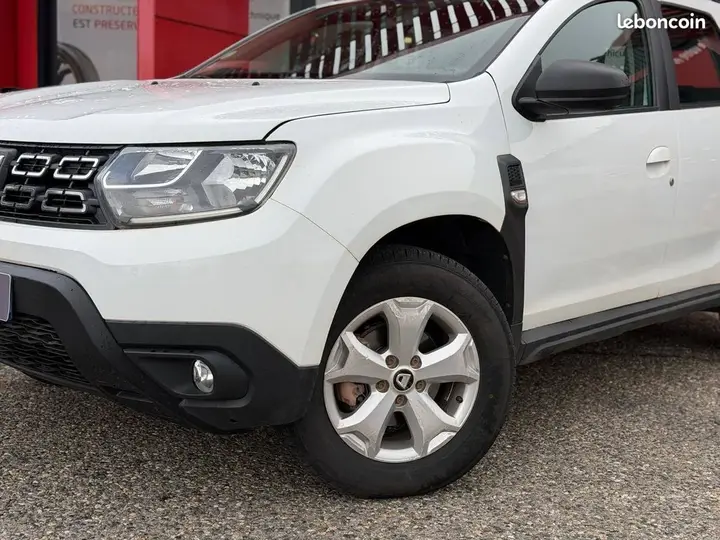 Dacia Duster 2019 photo 2