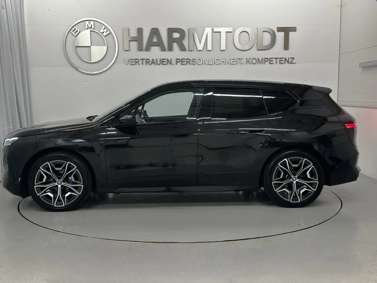 BMW Ix 2022 photo 3