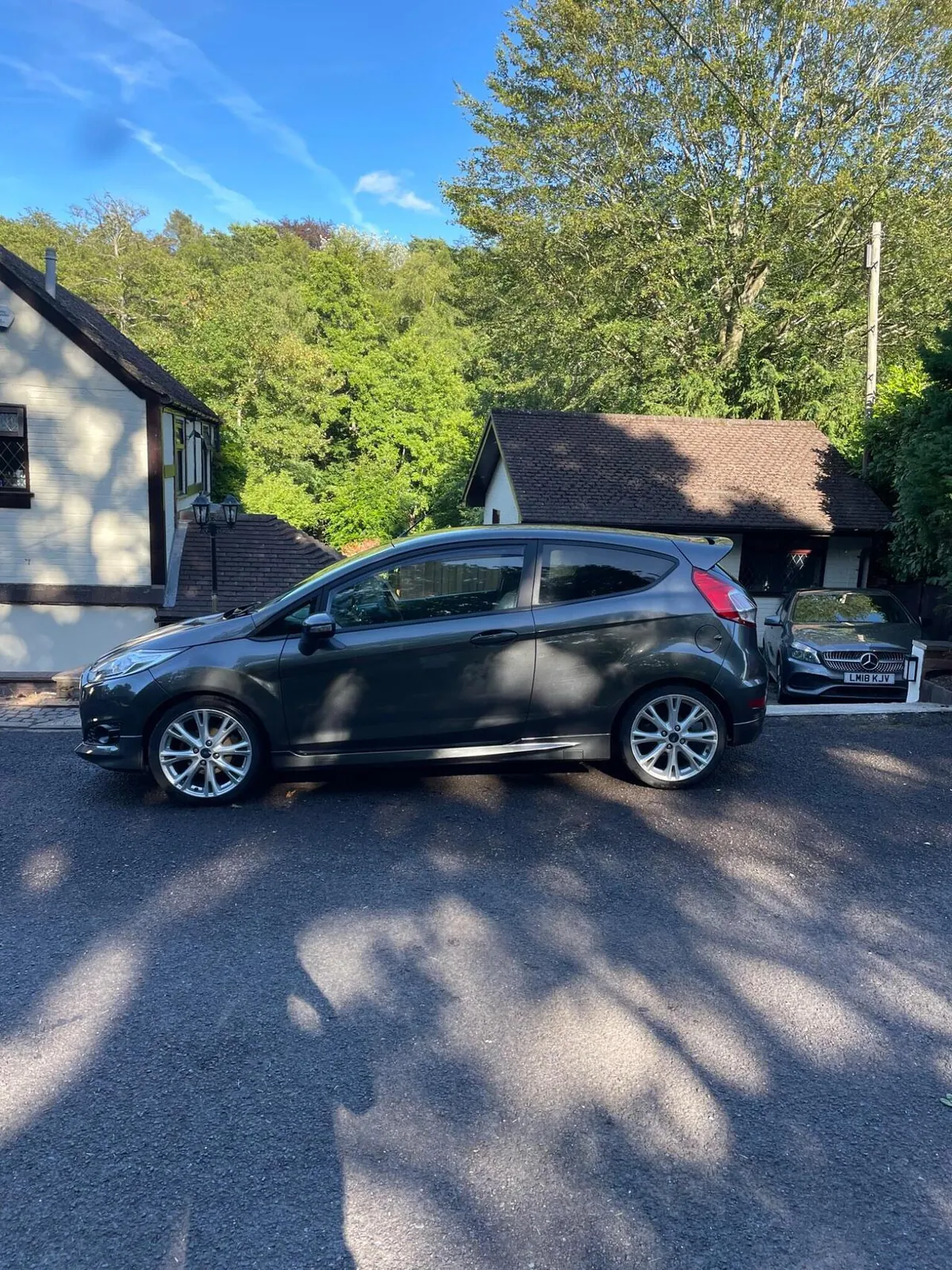 Ford Fiesta 2016 photo 2