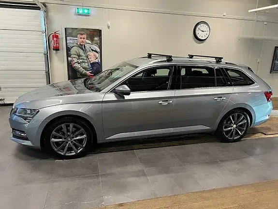 Skoda Superb 2021 photo 4