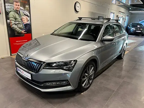 Skoda Superb 2021 photo 2