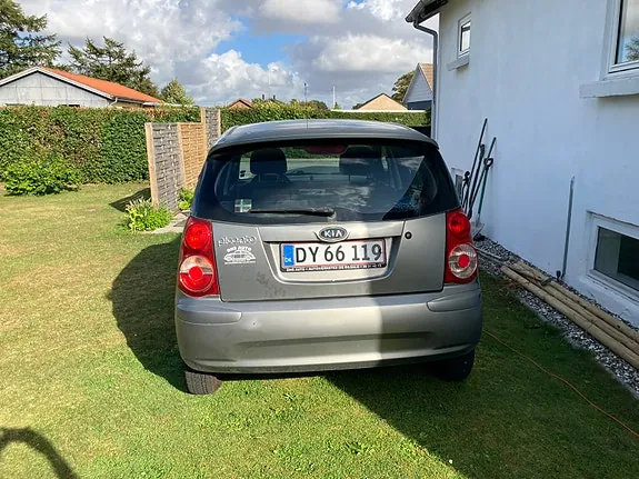 Kia Picanto 2008 photo 2