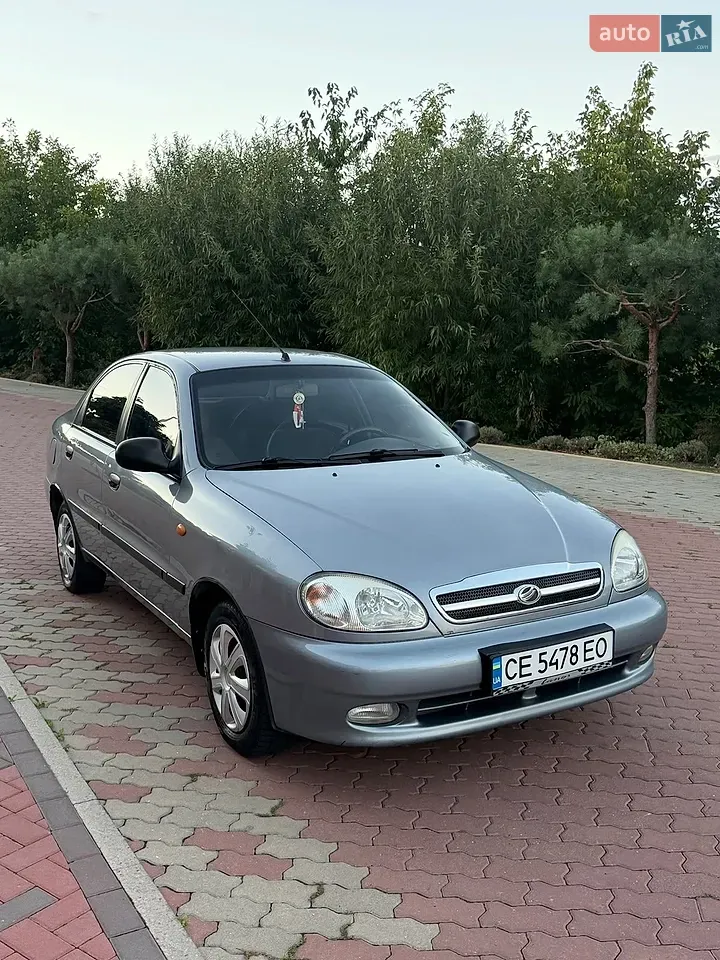 ZAZ Sens 2011 photo 2