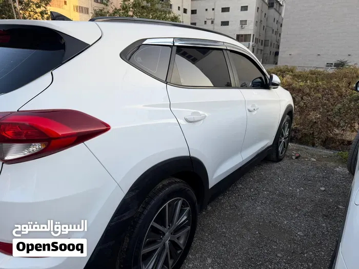 Hyundai Tucson 2016 photo 2