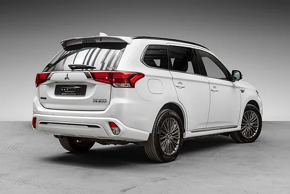 Mitsubishi Outlander 2019 photo 2