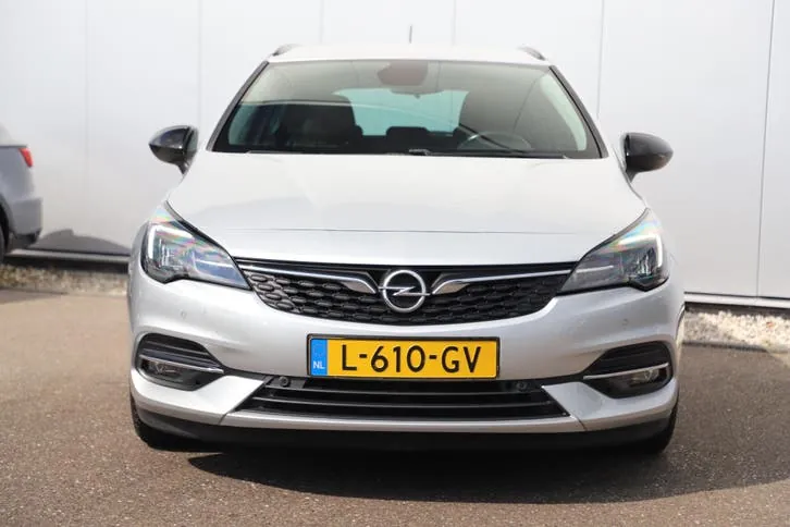 Opel Astra 2021 photo 2