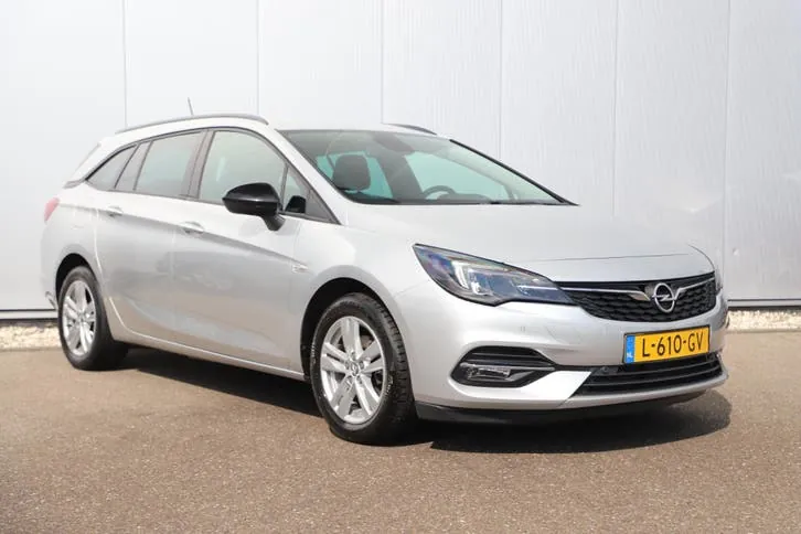 Opel Astra 2021 photo 3