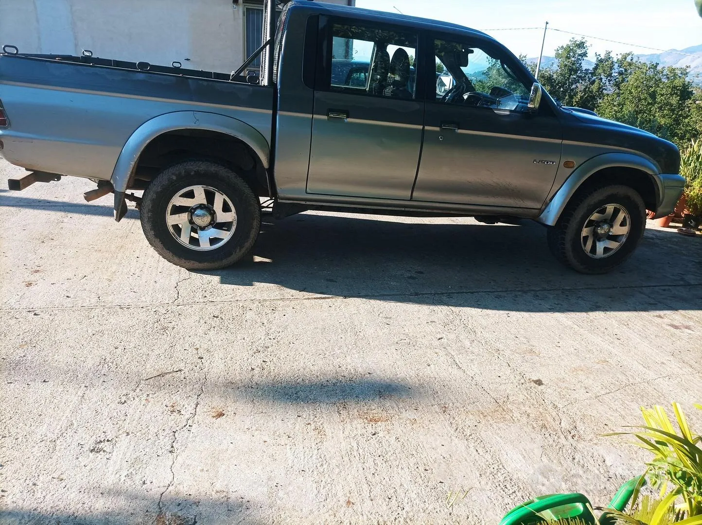 Mitsubishi L200 2001 photo 3