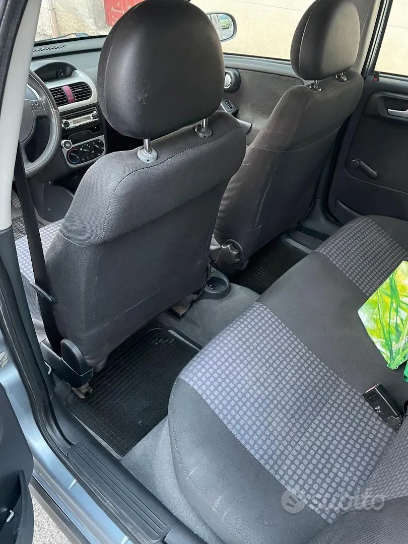 Opel Corsa 2005 photo 5