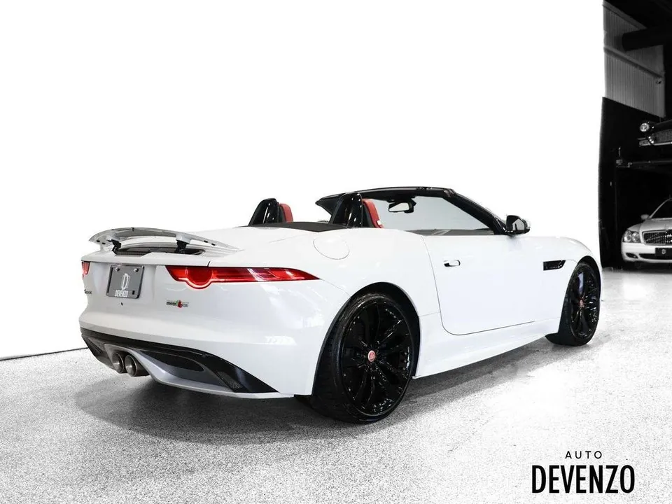Jaguar F-Type 2016 photo 4