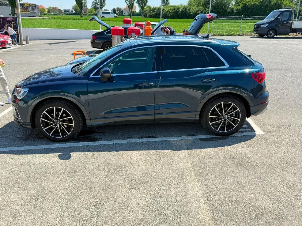 Audi Q3 2019 photo 3