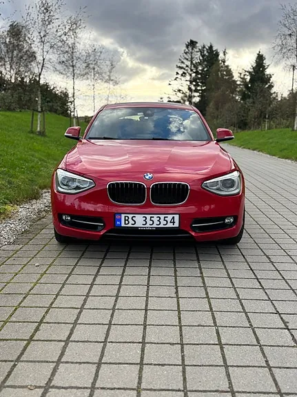 BMW 118I 2011 photo 2