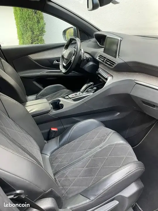 Peugeot 5008 2017 photo 5