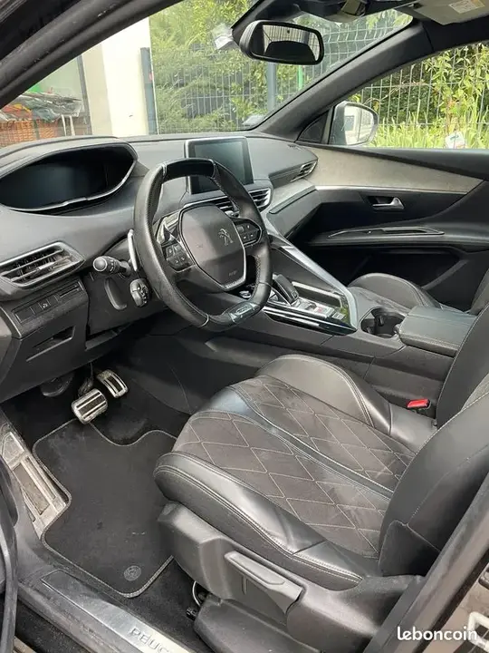 Peugeot 5008 2017 photo 3