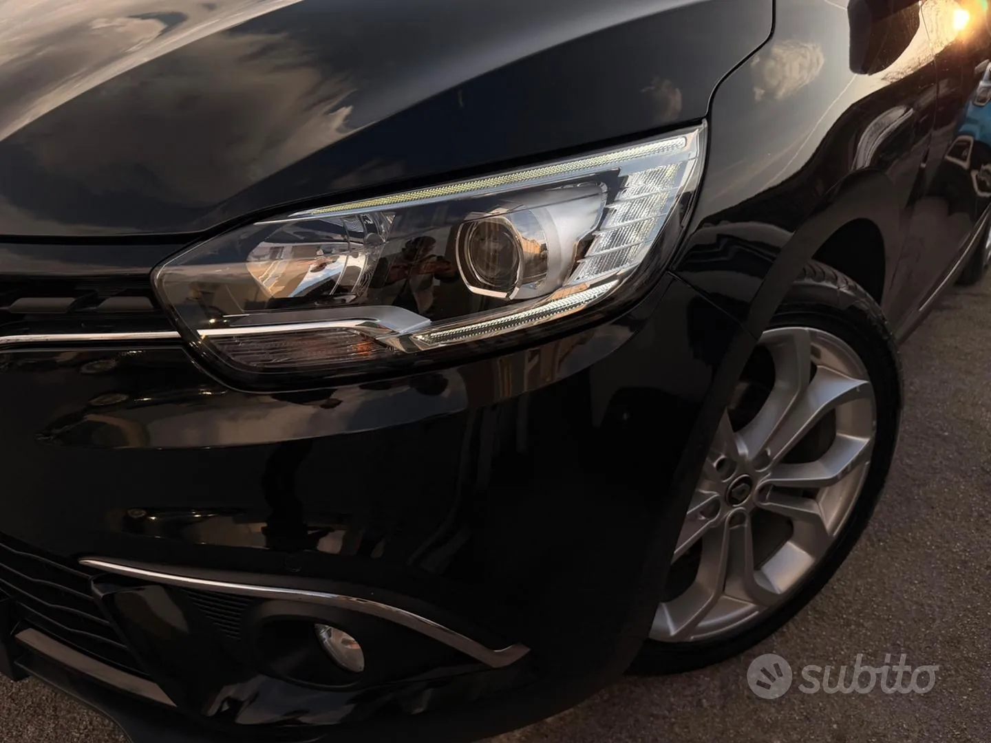 Renault Grand Scenic 2019 photo 3
