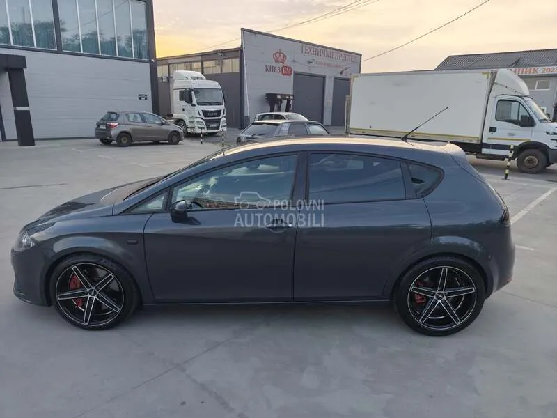 Seat Leon 2008 photo 2