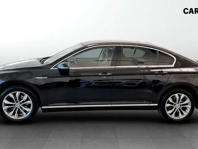 Volkswagen Passat 2017 photo 2