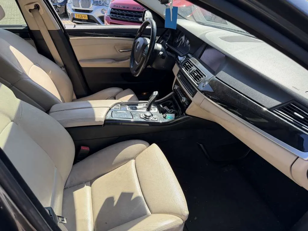BMW 5 Series 2011 photo 5