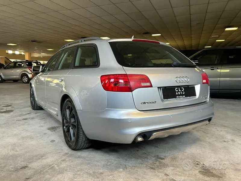 Audi A6 Allroad 2012 photo 2