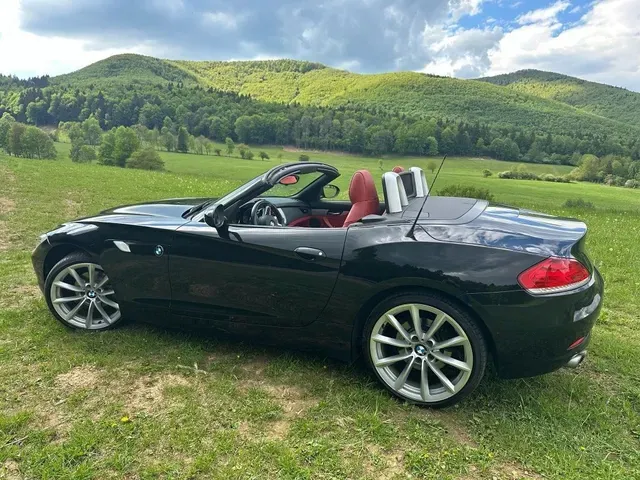 BMW Z4 2013 photo 3