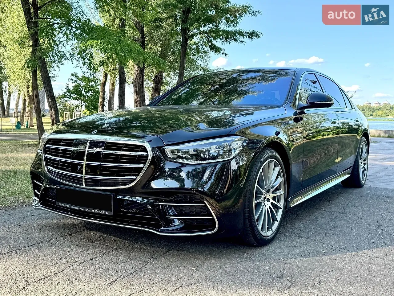 Mercedes-Benz S-Class 2023 photo 5
