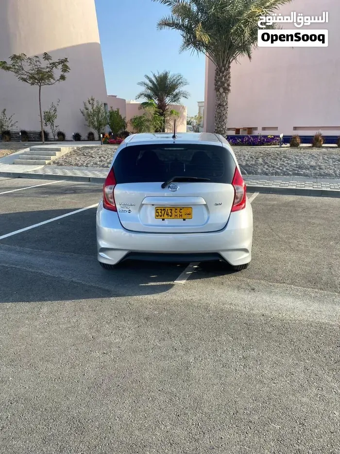 Nissan Versa 2017 photo 3