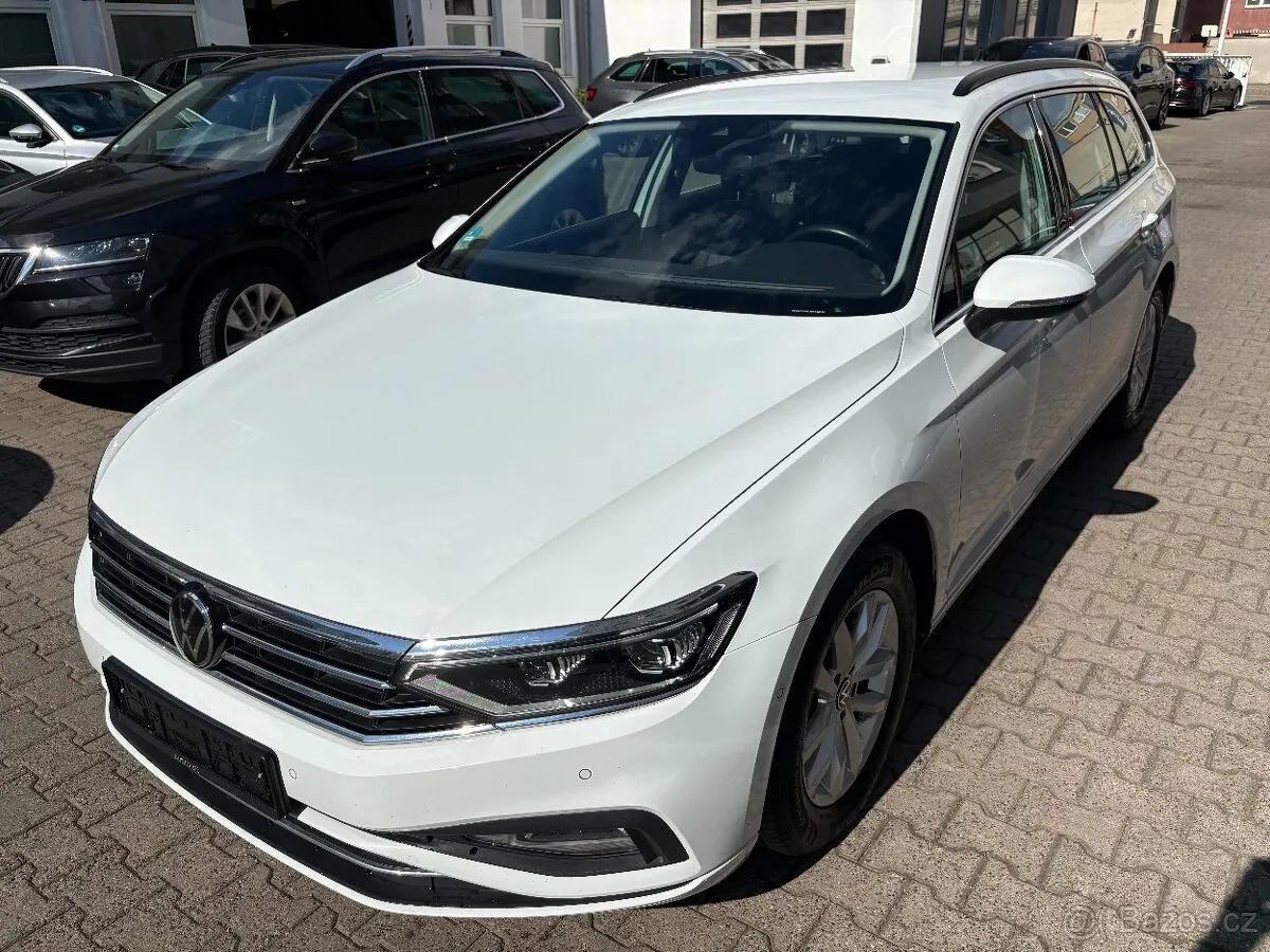 Volkswagen Passat 2023 photo 3