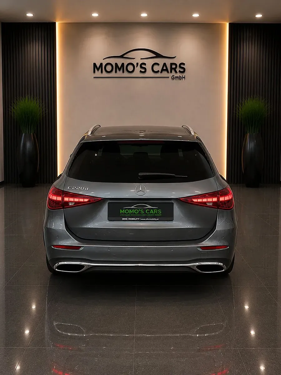 Mercedes-Benz C-Class 2022 photo 2
