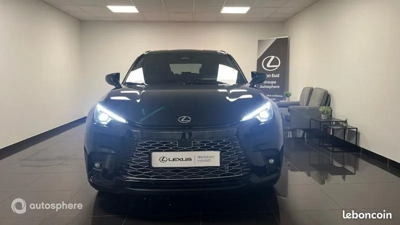Lexus Lbx 2026 photo 2