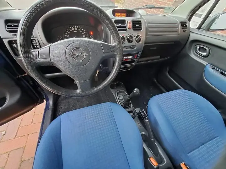 Opel Agila