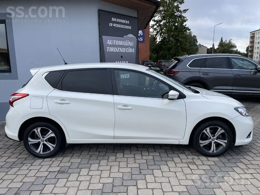 Nissan Pulsar 2016 photo 2