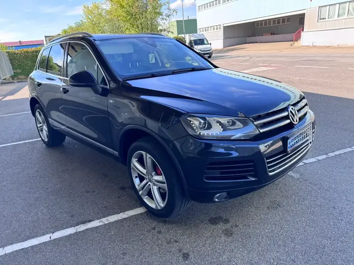 Volkswagen Touareg 2013 photo 2